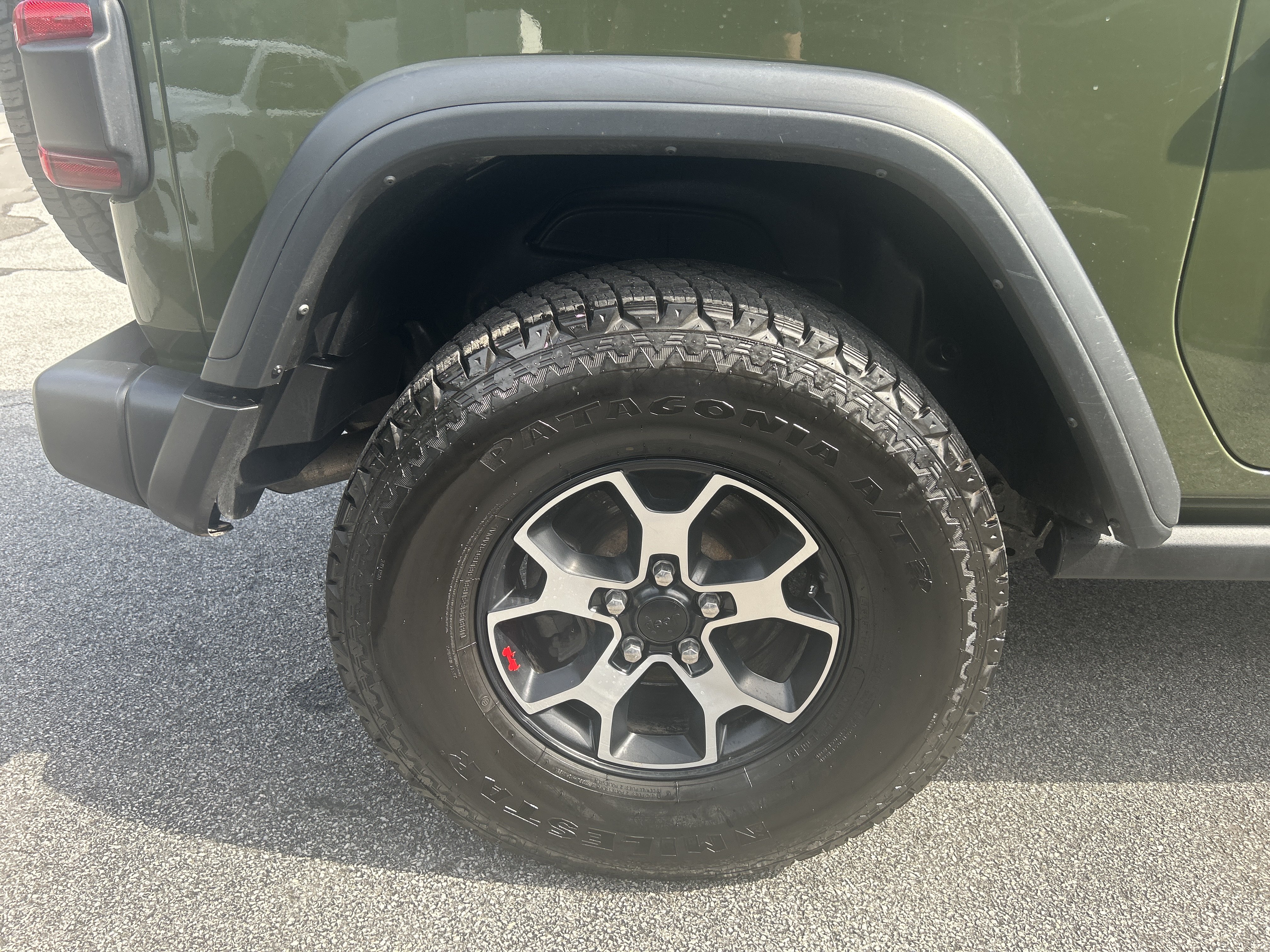 Certified 2021 Jeep Wrangler Rubicon AWD/4WD image 6