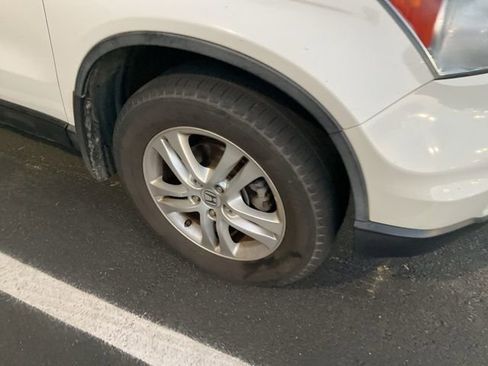 Used 2011 Honda CR-V EX-L image 2