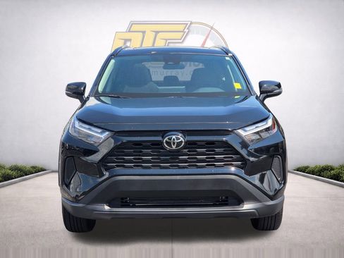 Used 2025 Toyota RAV4 XLE w/ Convenience Package AWD/4WD image 3