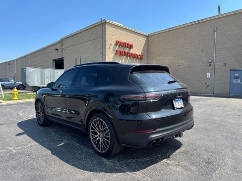 Used 2023 Porsche Cayenne Platinum Edition AWD/4WD image 6