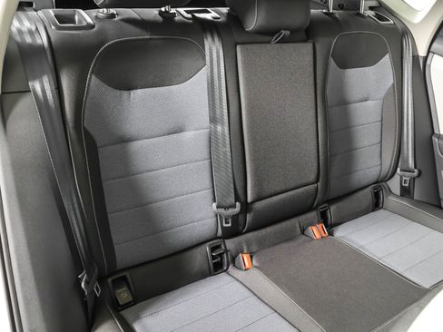 Used 2025 Volkswagen Taos S image 40