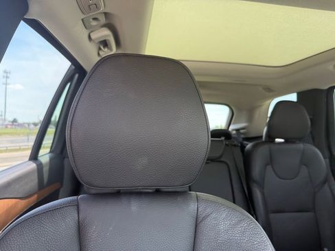 Used 2024 Volvo XC90 B6 Plus AWD/4WD image 32