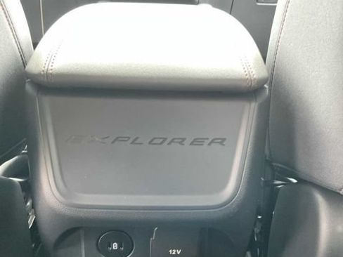 Used 2026 Ford Explorer Active AWD/4WD image 42