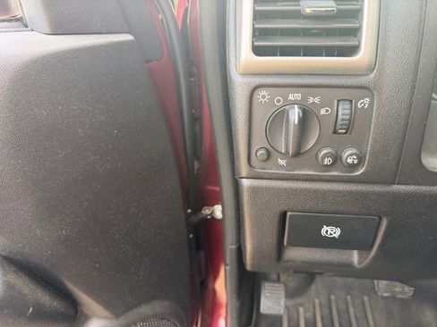 Used 2008 GMC Canyon SLE AWD/4WD image 10