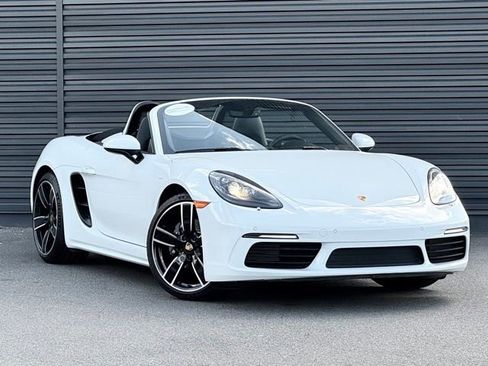 Used 2024 Porsche 718 Boxster RWD image 7