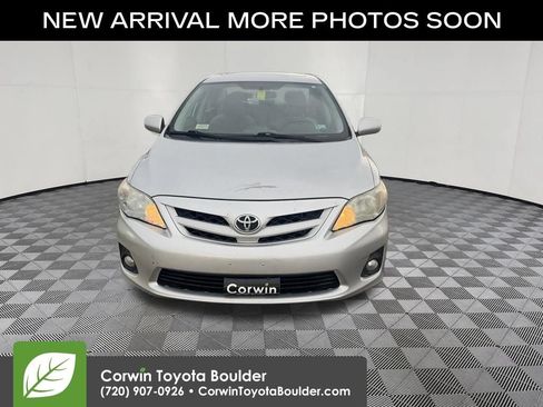 Used 2012 Toyota Corolla LE w/ Premium Pkg FWD image 2