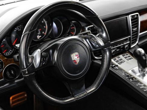 Used 2010 Porsche Panamera Turbo image 14