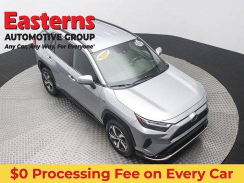 Used 2022 Toyota RAV4 SE AWD/4WD image 3