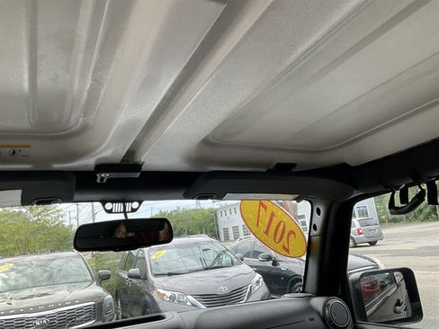 Used 2017 Jeep Wrangler Unlimited Sport w/ Quick Order Package 23S AWD/4WD image 20