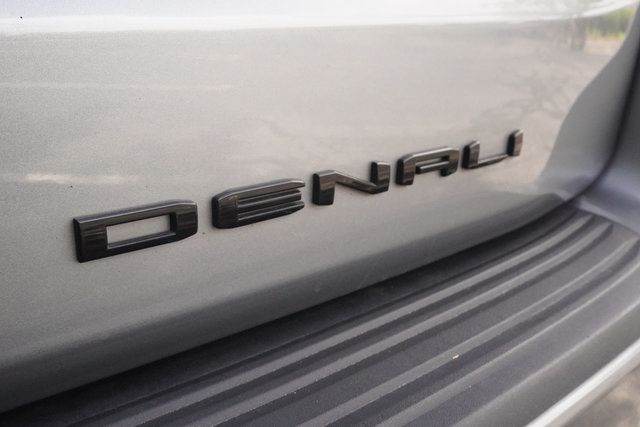 Used 2024 GMC Yukon Denali Ultimate AWD/4WD image 40
