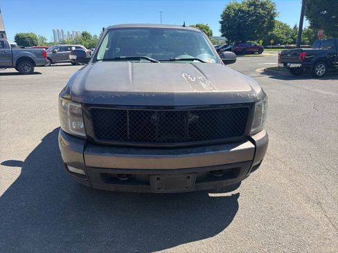 Used 2007 Chevrolet Silverado 1500 LTZ w/ Safety Package AWD/4WD image 2