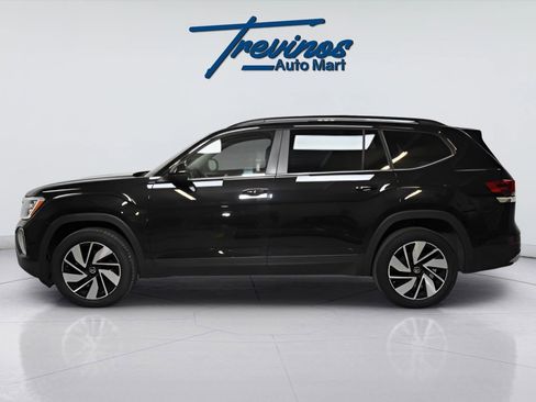 Used 2024 Volkswagen Atlas SE image 11