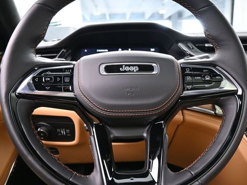 New 2026 Jeep Grand Cherokee L Summit AWD/4WD image 26