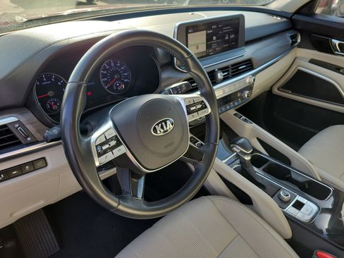 Used 2020 Kia Telluride EX w/ Towing Package image 24