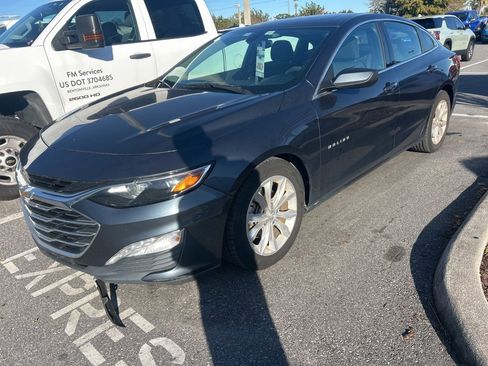 Used 2019 Chevrolet Malibu LT image 1