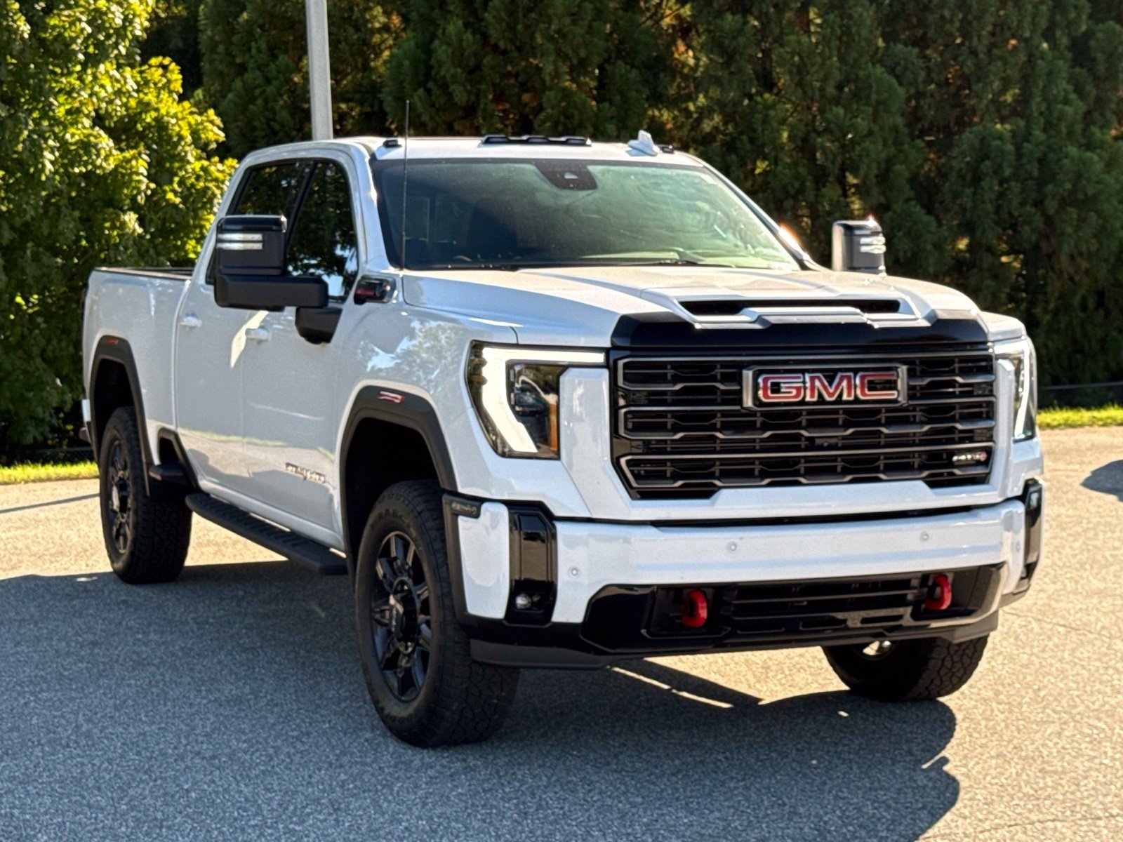 Used 2026 GMC Sierra 2500 AT4 w/ AT4 Premium Plus Package AWD/4WD image 3