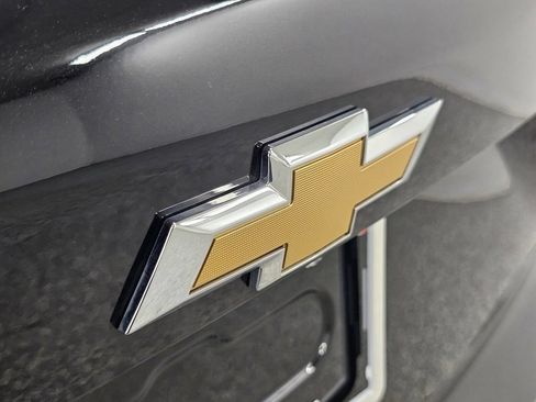 Used 2025 Chevrolet Equinox LT w/ Safety and Technology Package FWD image 24