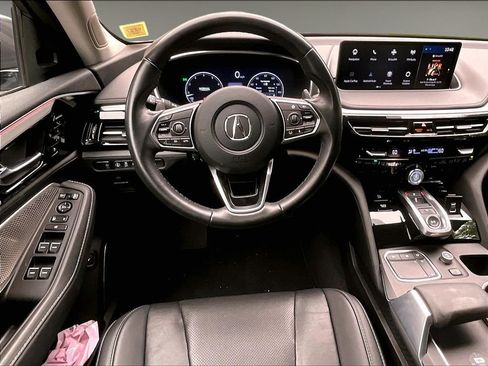 Used 2023 Acura MDX SH-AWD w/ Technology Package image 17