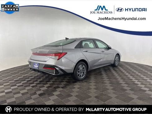 Certified 2025 Hyundai Elantra Blue image 7