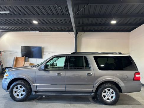 Used 2010 Ford Expedition EL XLT AWD/4WD image 9