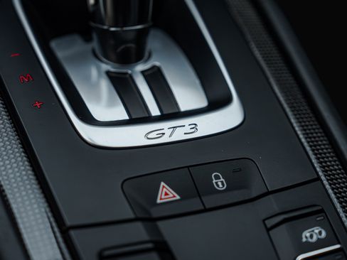 Used 2018 Porsche 911 GT3 RWD image 43