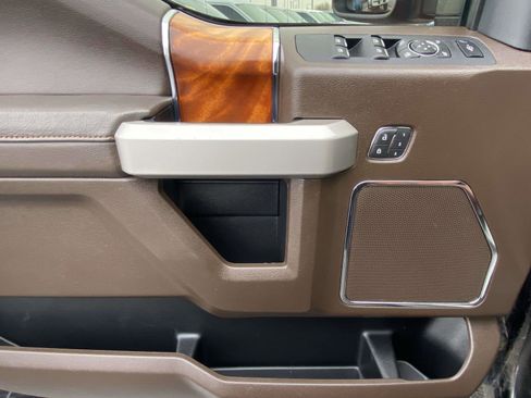 Used 2019 Ford F250 King Ranch w/ King Ranch Ultimate Package image 17