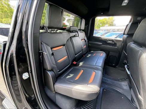 Used 2025 GMC Sierra 2500 AT4 w/ AT4 Premium Plus Package AWD/4WD image 25