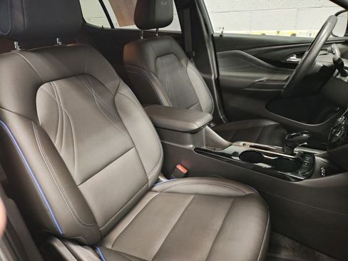 Certified 2025 Buick Envista Sport Touring w/ Convenience I Package image 9