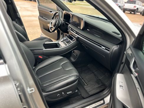 Used 2024 Hyundai Palisade Calligraphy image 33