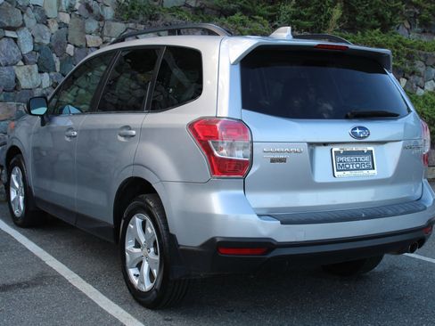 Used 2016 Subaru Forester 2.5i Limited image 7