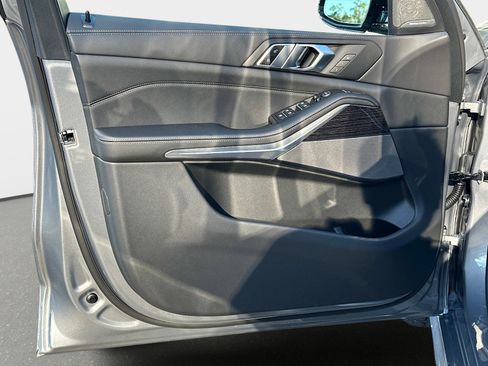 New 2026 BMW X5 sDrive40i w/ M Sport Package image 17