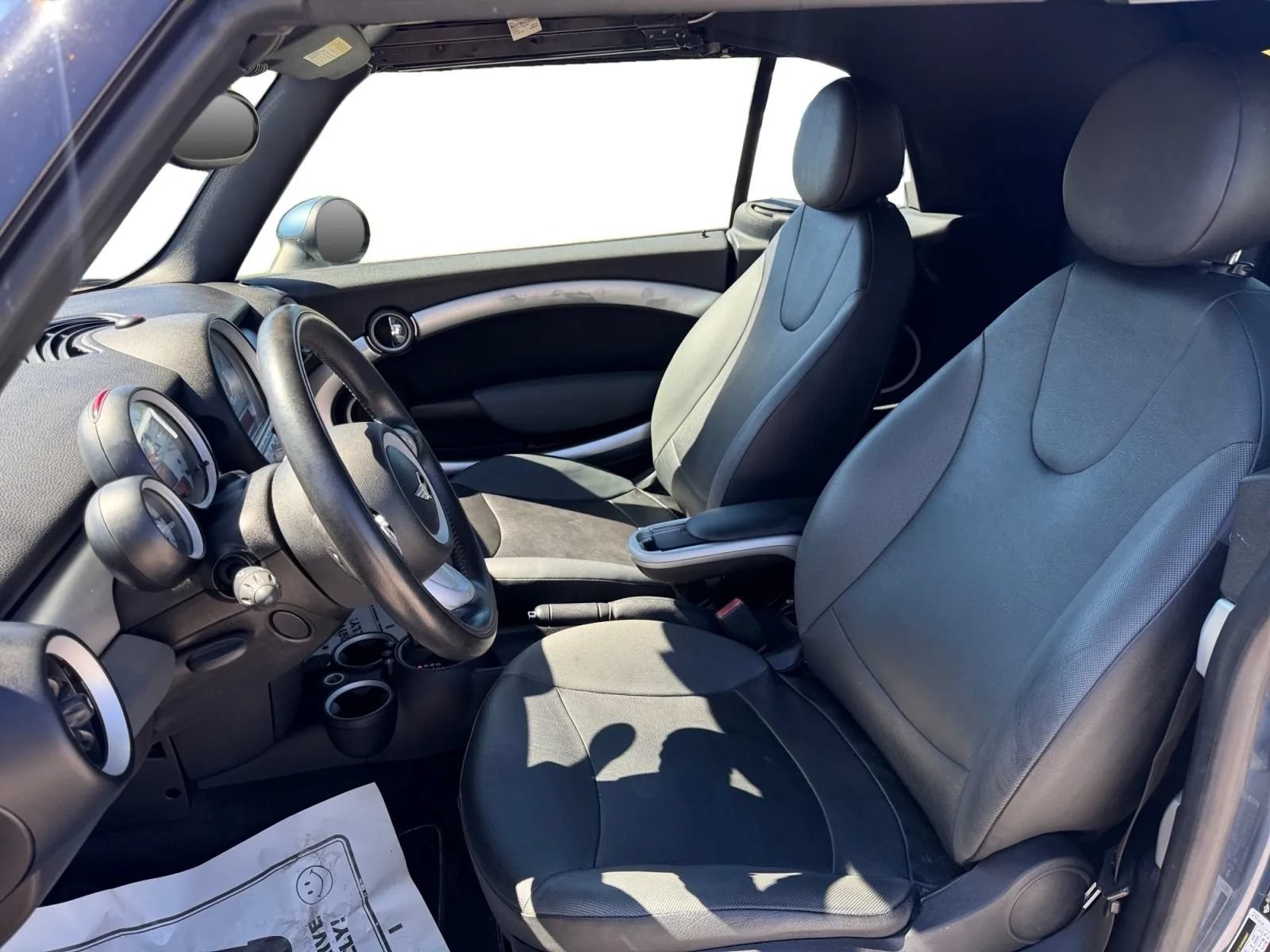 Used 2010 MINI Cooper Convertible FWD image 10