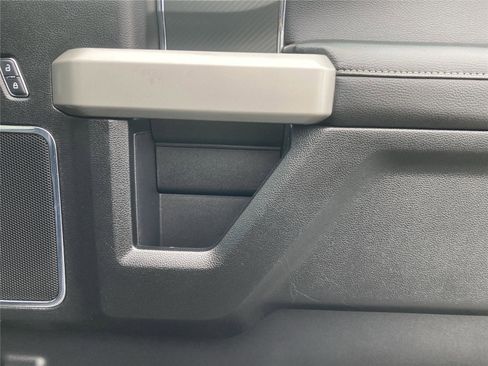 Used 2018 Ford F150 Lariat w/ Equipment Group 502A Luxury image 34