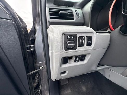 Used 2010 Toyota 4Runner SR5 AWD/4WD image 18