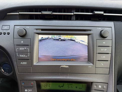 Used 2015 Toyota Prius Two image 17