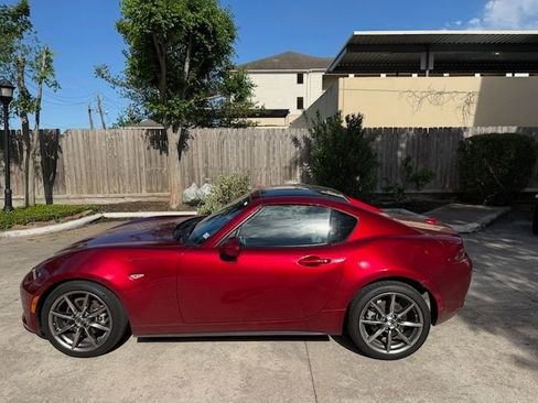 Used 2022 MAZDA MX-5 Miata RF Grand Touring image 3
