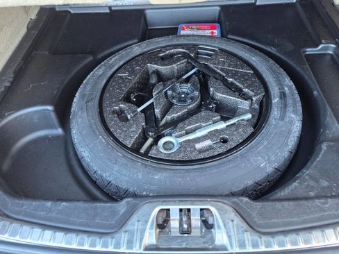 Used 2015 Volvo V60 T5 Premier image 55