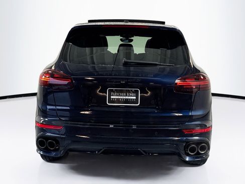 Used 2018 Porsche Cayenne GTS image 10