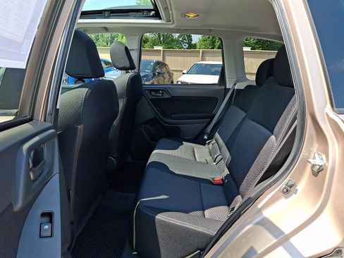 Used 2014 Subaru Forester 2.5i Premium w/ Popular Package #1 AWD/4WD image 11