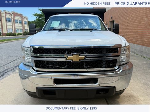 Used 2011 Chevrolet Silverado 3500 W/T w/ Snow Plow Prep Package AWD/4WD image 2