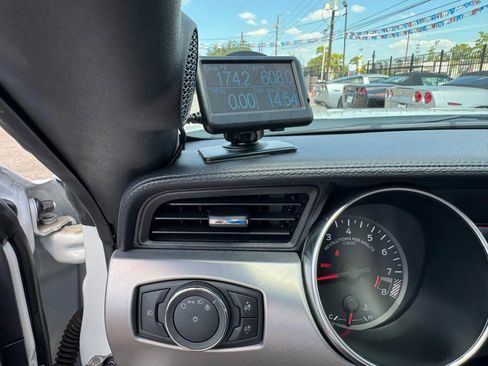 Used 2019 Ford Mustang GT Premium image 36