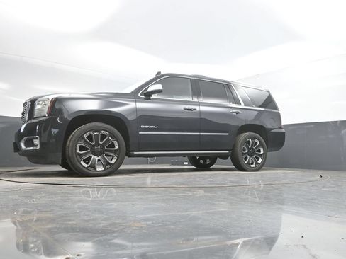 Used 2020 GMC Yukon Denali w/ Denali Ultimate Black Edition AWD/4WD image 37
