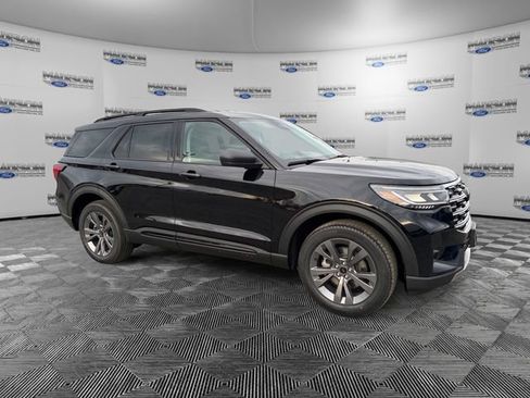 New 2026 Ford Explorer Active w/ Active Comfort Package AWD/4WD image 7