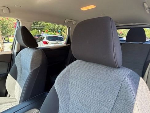 Used 2023 Nissan Rogue SV AWD/4WD image 5