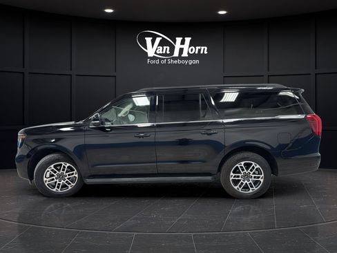 Used 2025 Ford Expedition Max Active AWD/4WD image 4