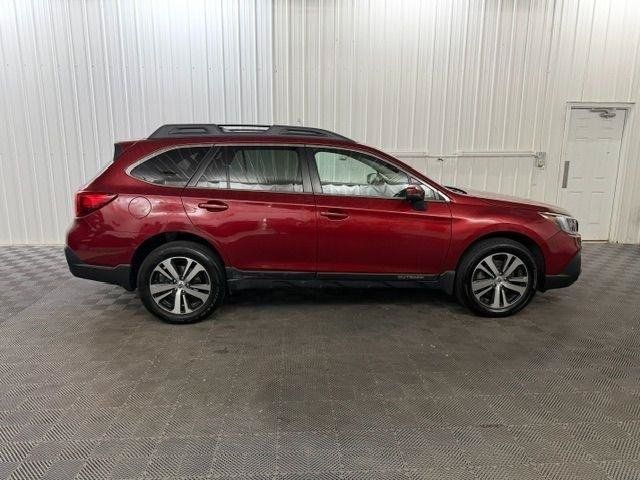 Used 2019 Subaru Outback 3.6R Limited AWD/4WD image 6