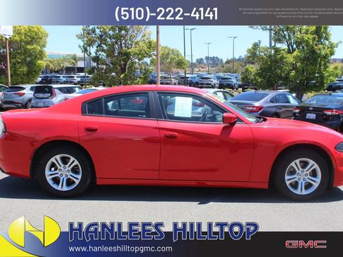 Used 2022 Dodge Charger SXT RWD image 6