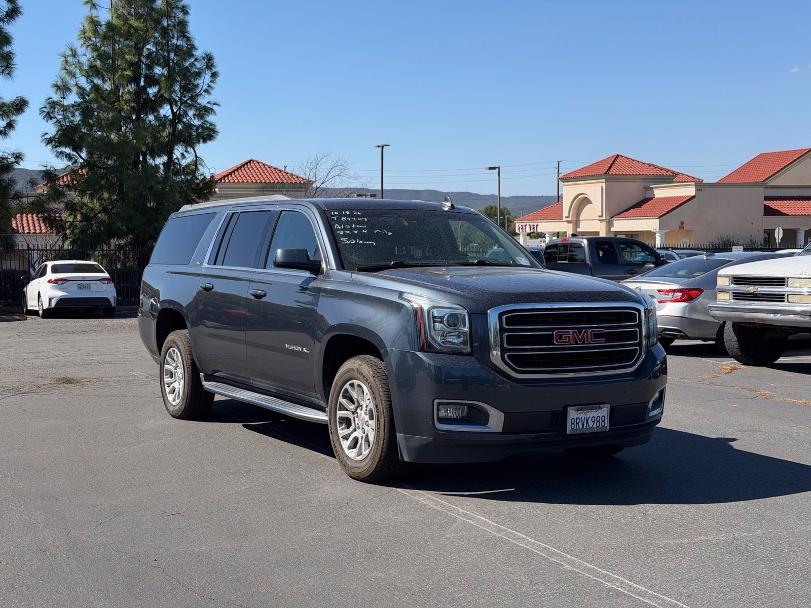 Used 2019 GMC Yukon XL SLT w/ Open Road Package AWD/4WD image 2