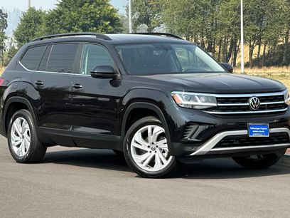 Used 2023 Volkswagen Atlas SE w/ Panoramic Sunroof Package
