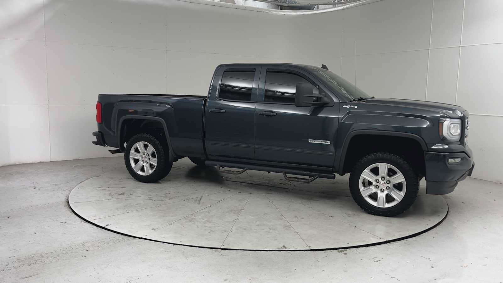 Used 2017 GMC Sierra 1500 4x4 Double Cab w/ Elevation Edition image 8